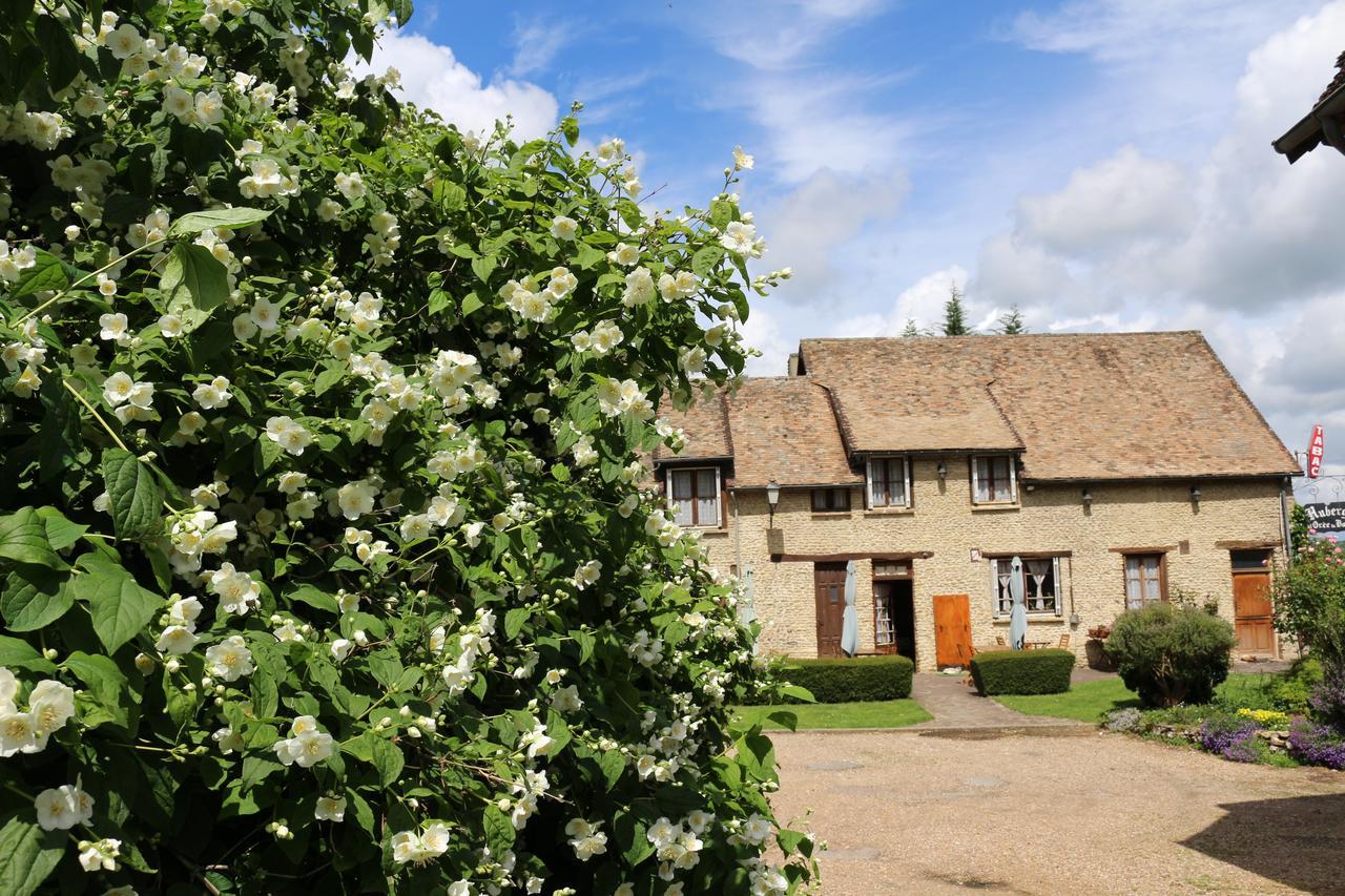 Auberge A L'Oree Du Bois Louviers Exterior foto